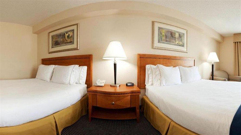 Holiday Inn Express Richmond-Brandermill-Hull Street By Ihg Luaran gambar